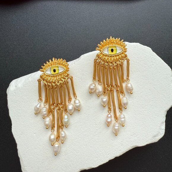 Schiaparelli Eye Tassel Pearl Earrings - Picture 2 of 6